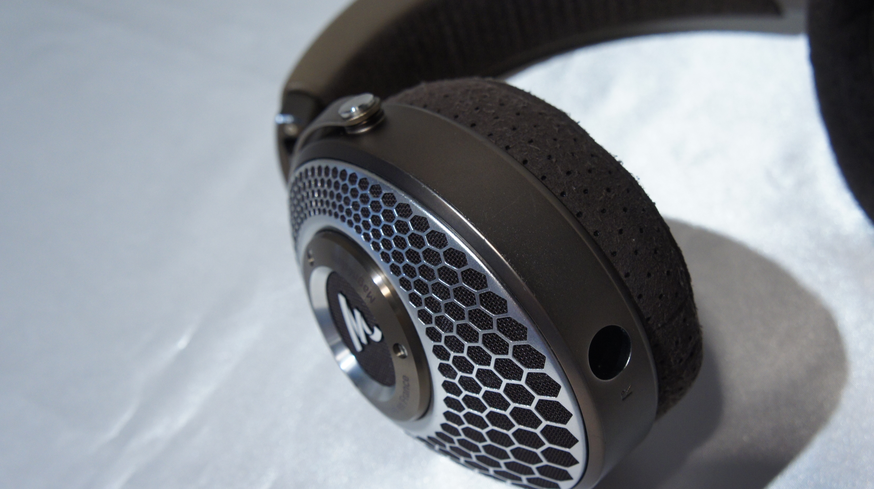 FOCAL フォーカル CLEAR MG ヘッドホン｜CAVIN 大阪屋 札幌オーディオ